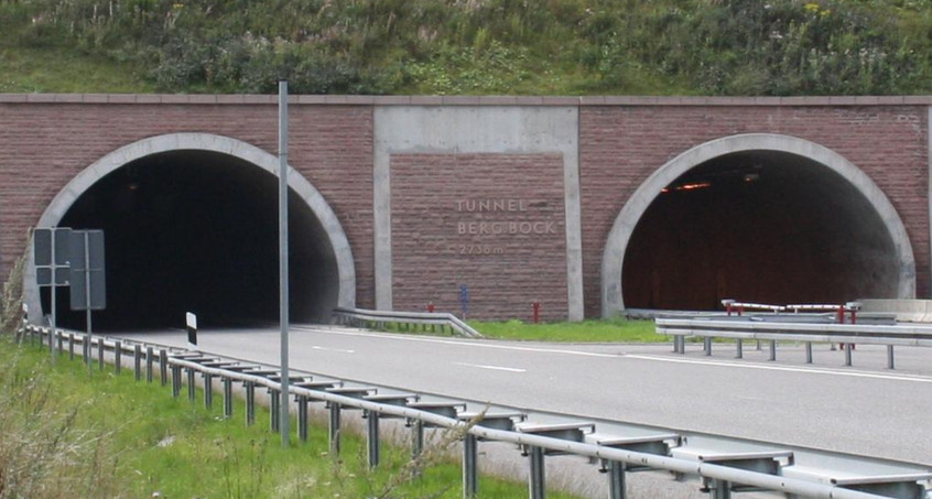 Wartungsarbeiten im Tunnel Berg Bock