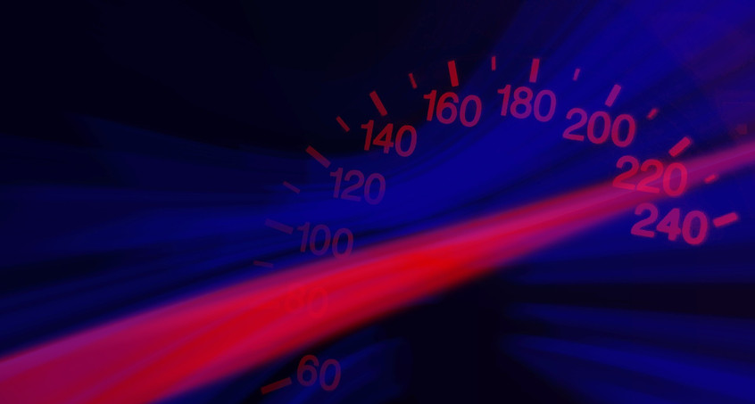 Mit 222 km/h in 130er-Zone geblitzt