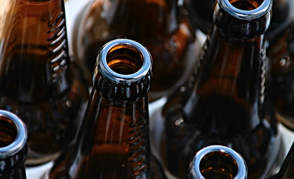 LKW verliert 600 Bierkästen bei Sondershausen
