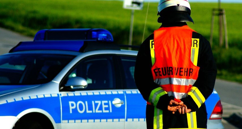 Alle Hände voll zu tun für Polizei und Rettungskräfte zu Weihnachten