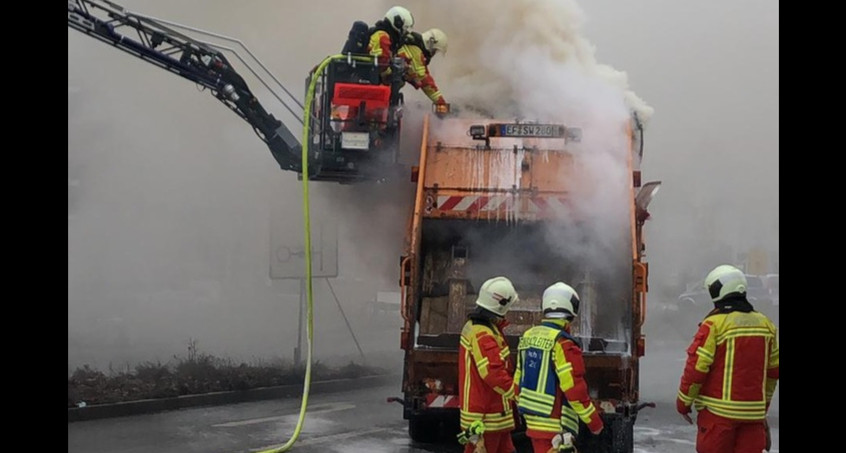 Müllauto in Erfurt abgebrannt