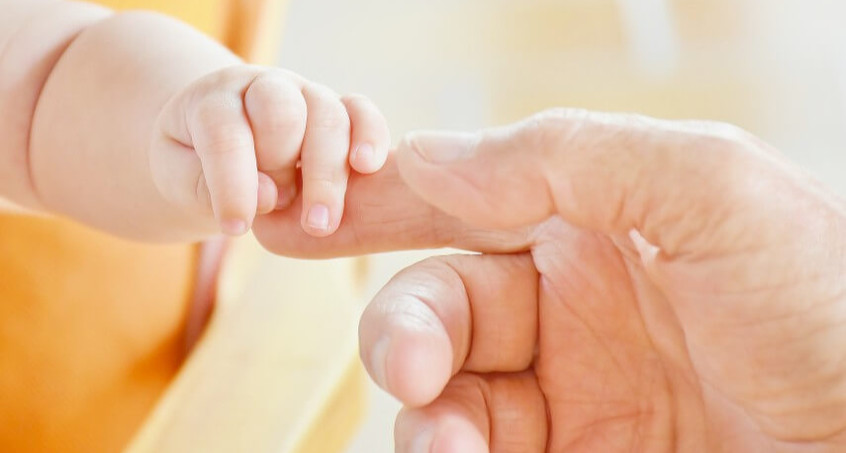 Mit Baby in der Sitzung: Grünen-Stadträtin bekommt Anzeige wegen Kindeswohlgefährdung
