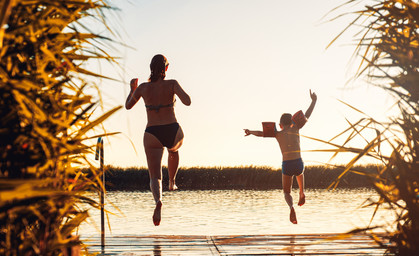 Sicheres Baden mit der ganzen Familie in Badeseen und Co.