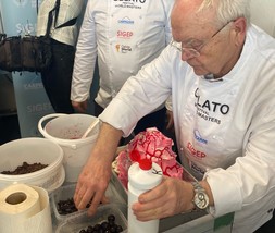 Sebastian Brehm und sein Vater von Brehms Eiscafé Verona in Nordhausen