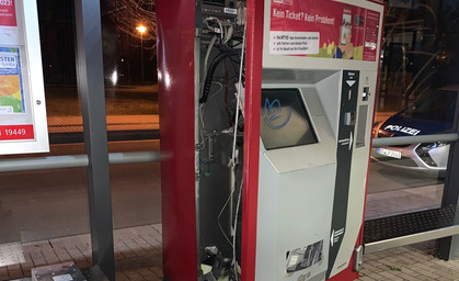 Unbekannte sprengen Fahrkartenautomaten in Erfurt 