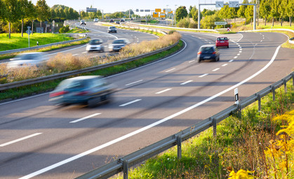 ADAC erwartet eher entspanntes Pfingstwochenende auf Thüringer Straßen 