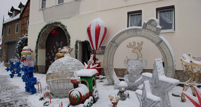 Zu Besuch am Weihnachtshaus in Ottmannshausen