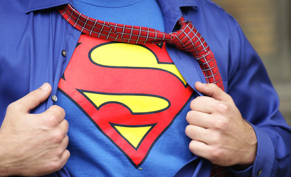 35-Jährige verliert 95.000 Euro an falschen "Superman"