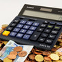 wie-bekomme-ich-mehr-gehalt--euro-geld-taschenrechner-haushalt_c_01