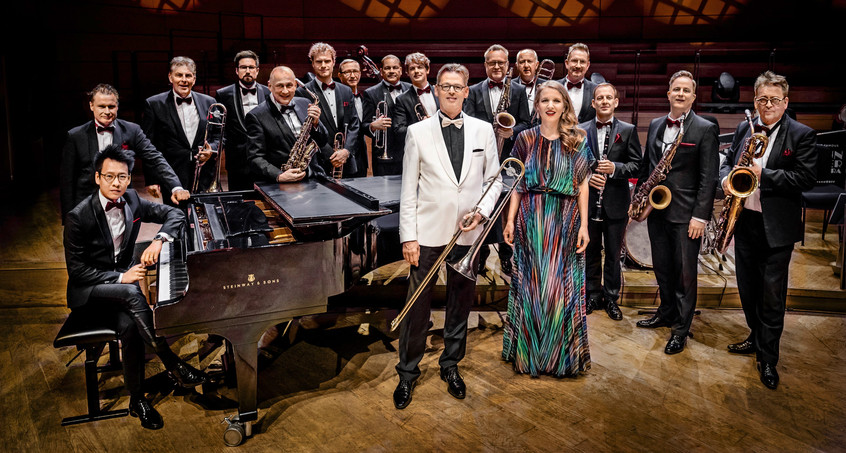Glenn Miller Orchestra directed by Uli Plettendorff